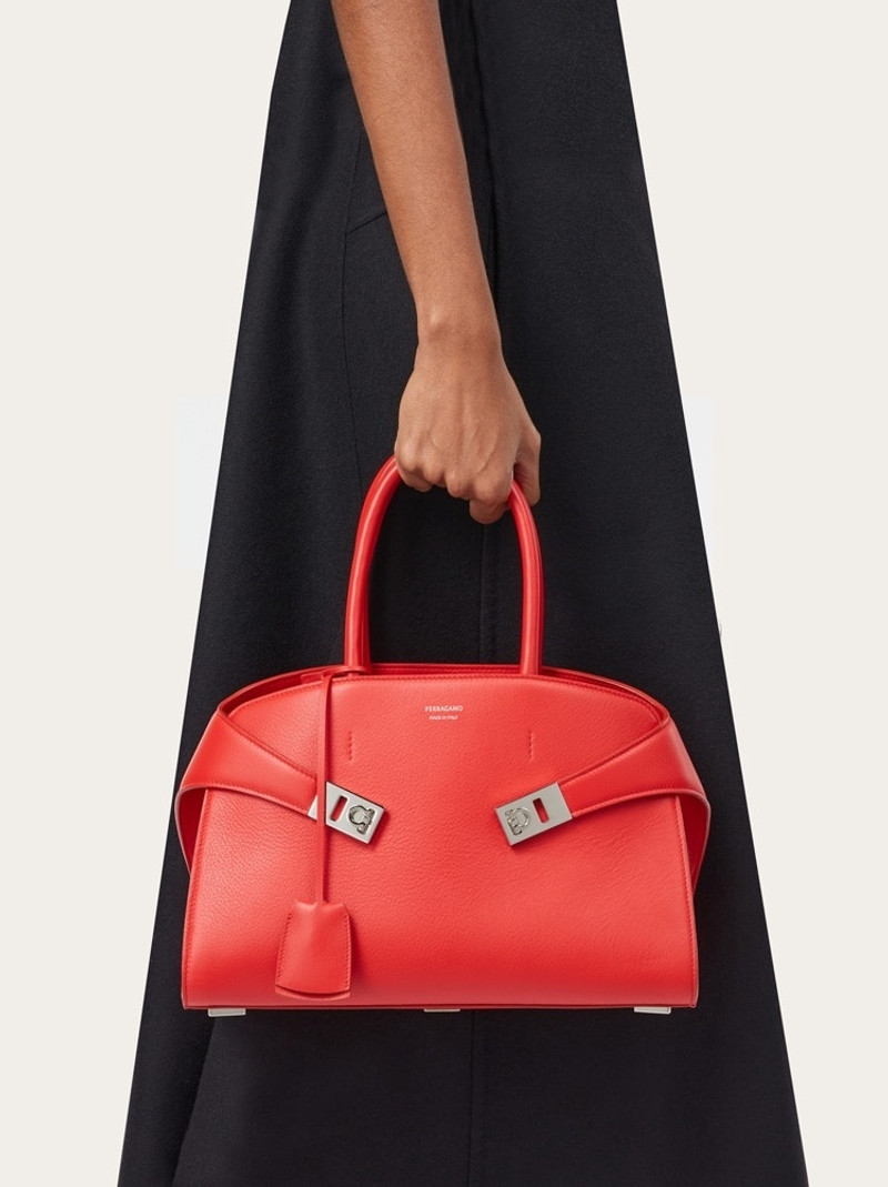 FERRAGAMO HUG HANDBAG (S) outlook