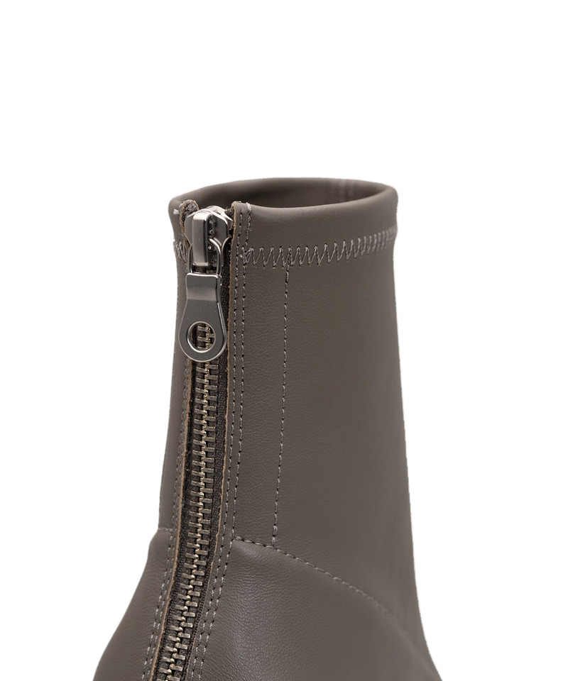 Duck Heel Boots 20
