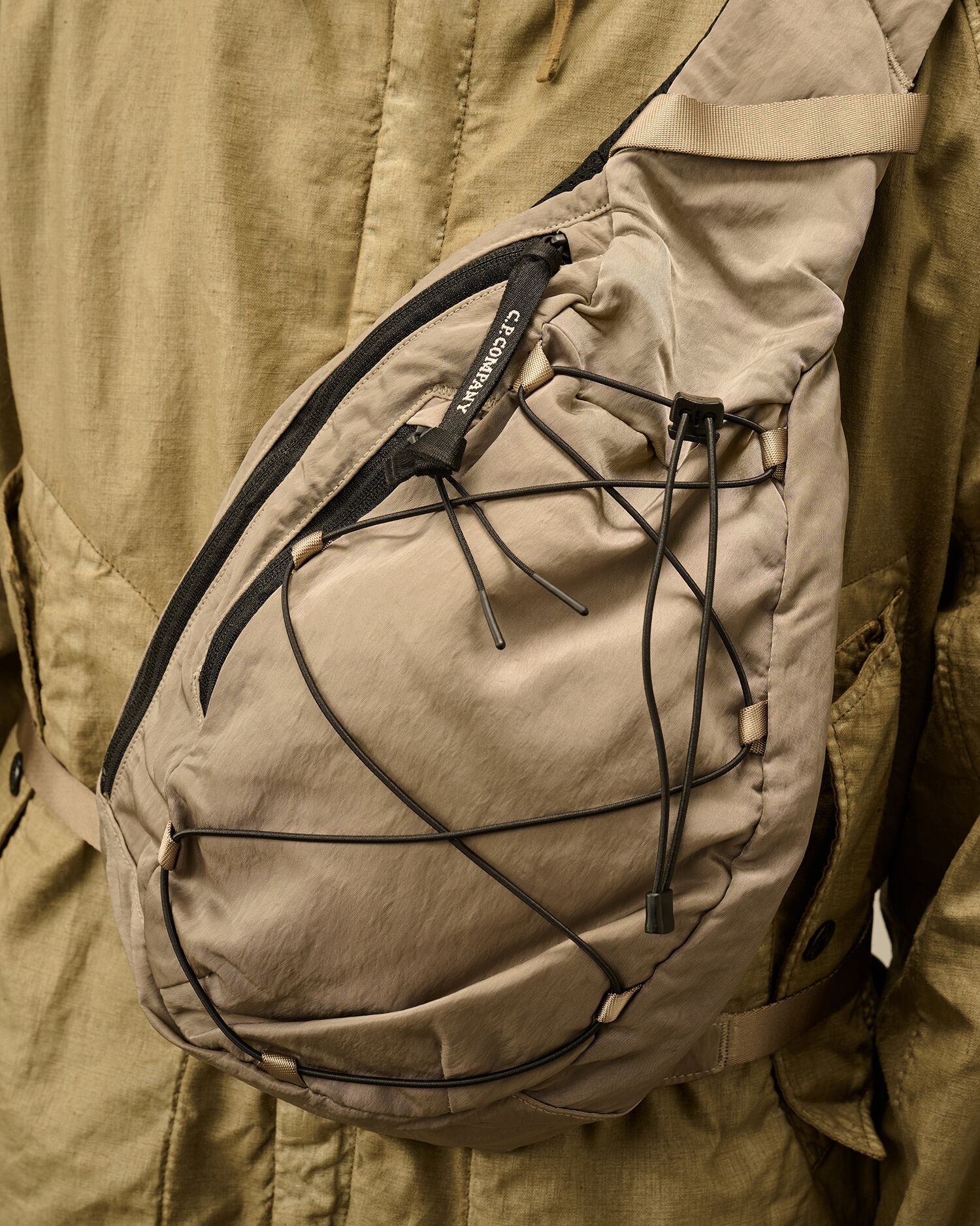 Nylon B Crossbody Rucksack - 3
