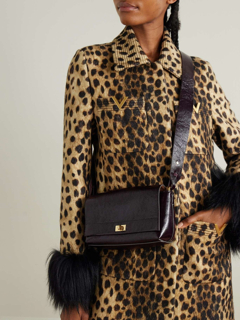 Anya Hindmarch Mortimer textured patent-leather shoulder bag Burgundy outlook