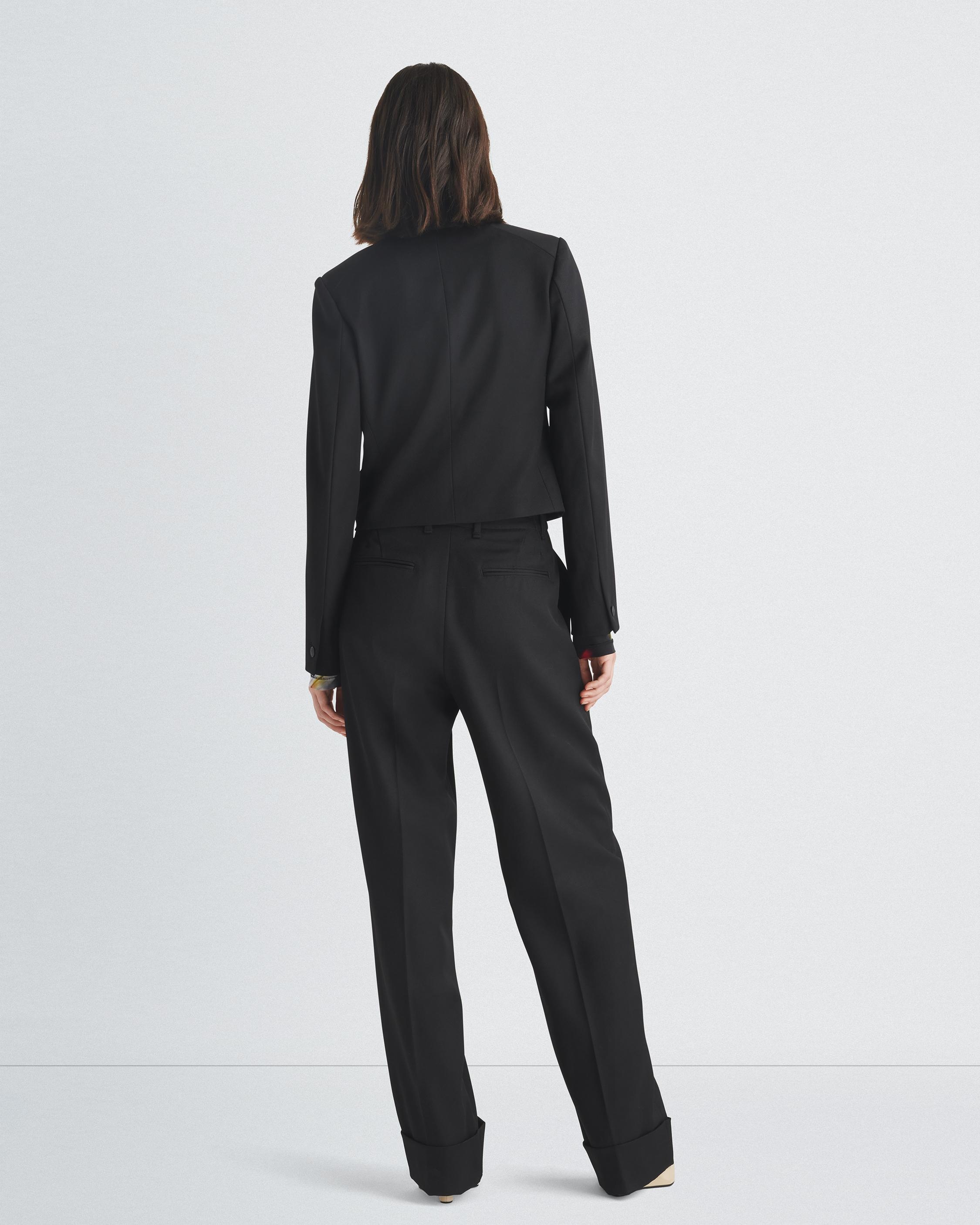 Valerie Italian Wool Blazer
Classic Fit - 5