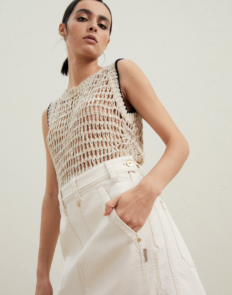 Garment-dyed comfort denim mini carpenter skirt with shiny tab 3