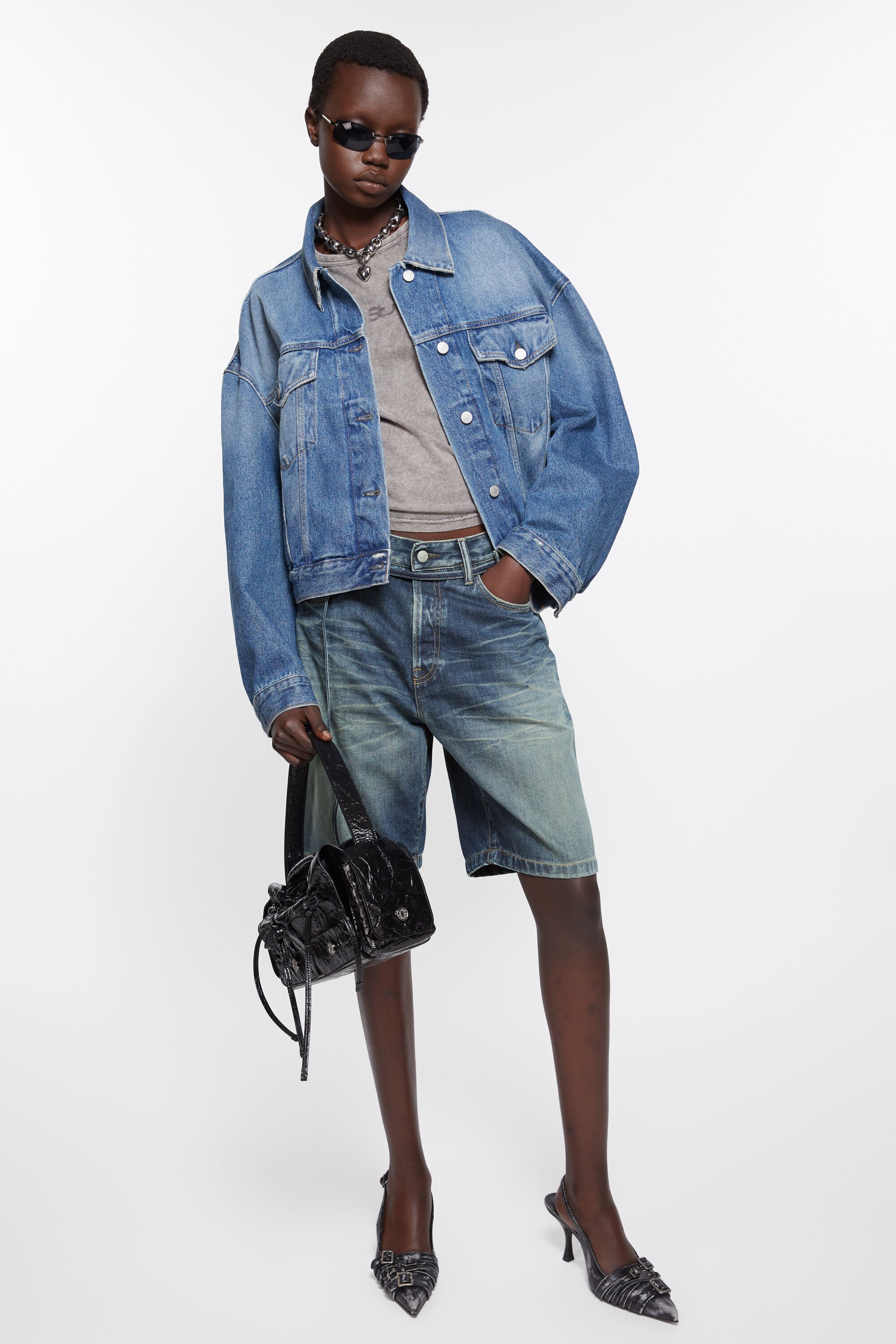 Loose fit denim shorts - Mid Blue - 4