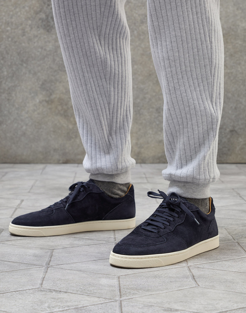 Washed suede sneakers with natural rubber sole 4