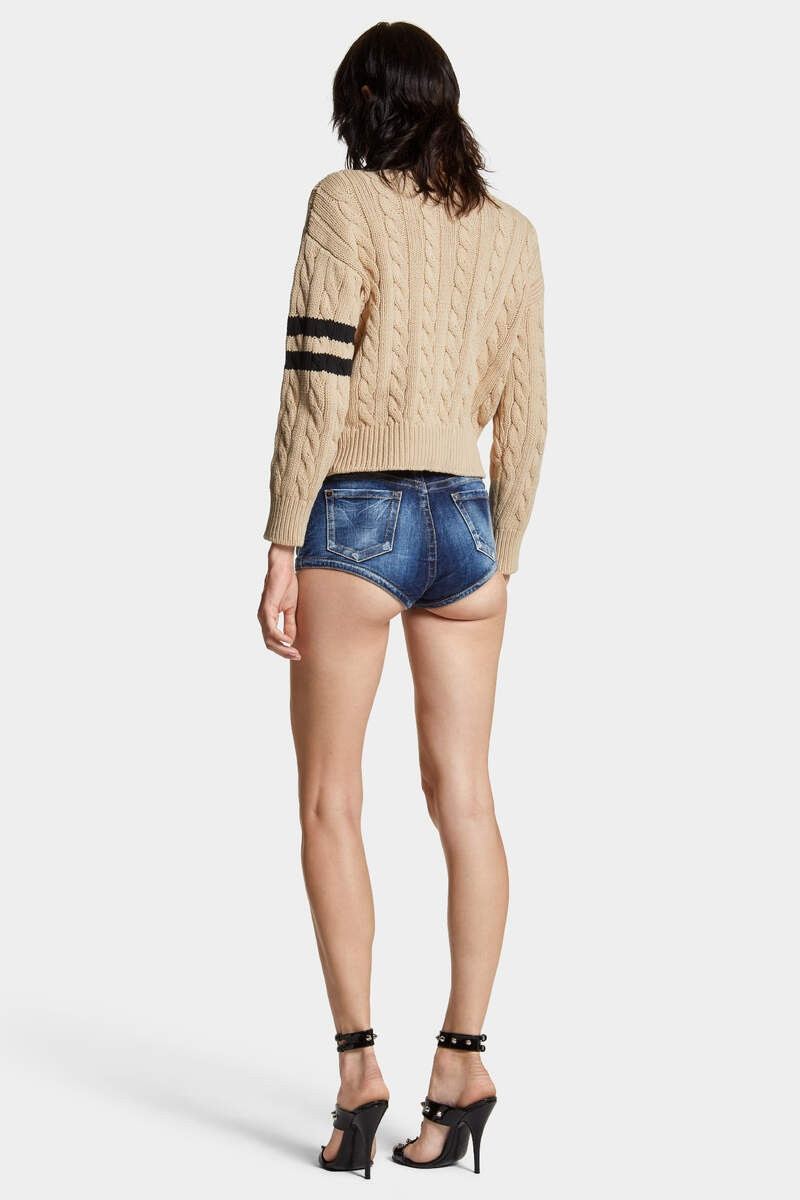 MEDIUM WASH HOT PANT 4