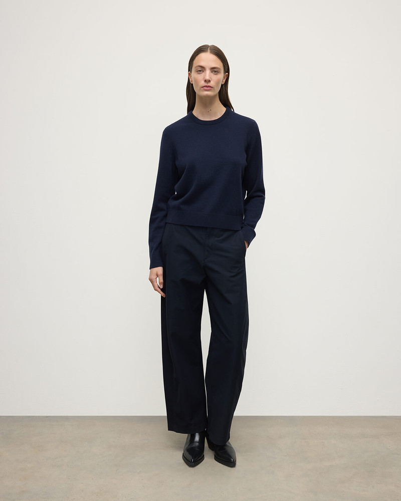 Johnstons of Elgin Classic Cashmere Navy Round Neck Jumper outlook