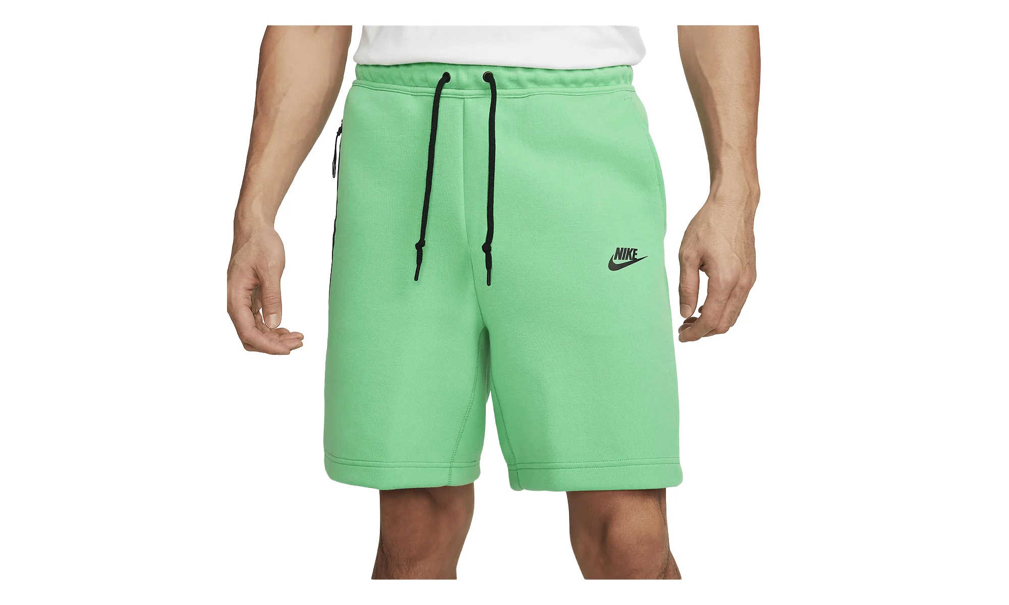 Tech Fleece Shorts "Spring Green / Black" FB8171 363 - 1