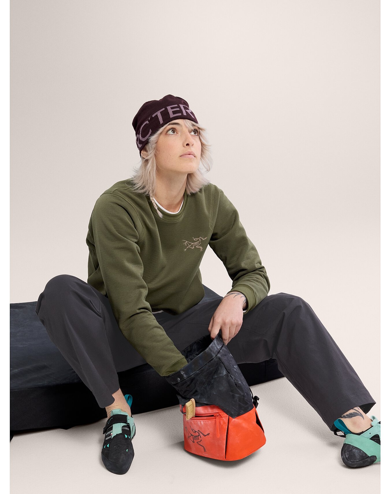 Aestas Crew Neck Pullover - 3