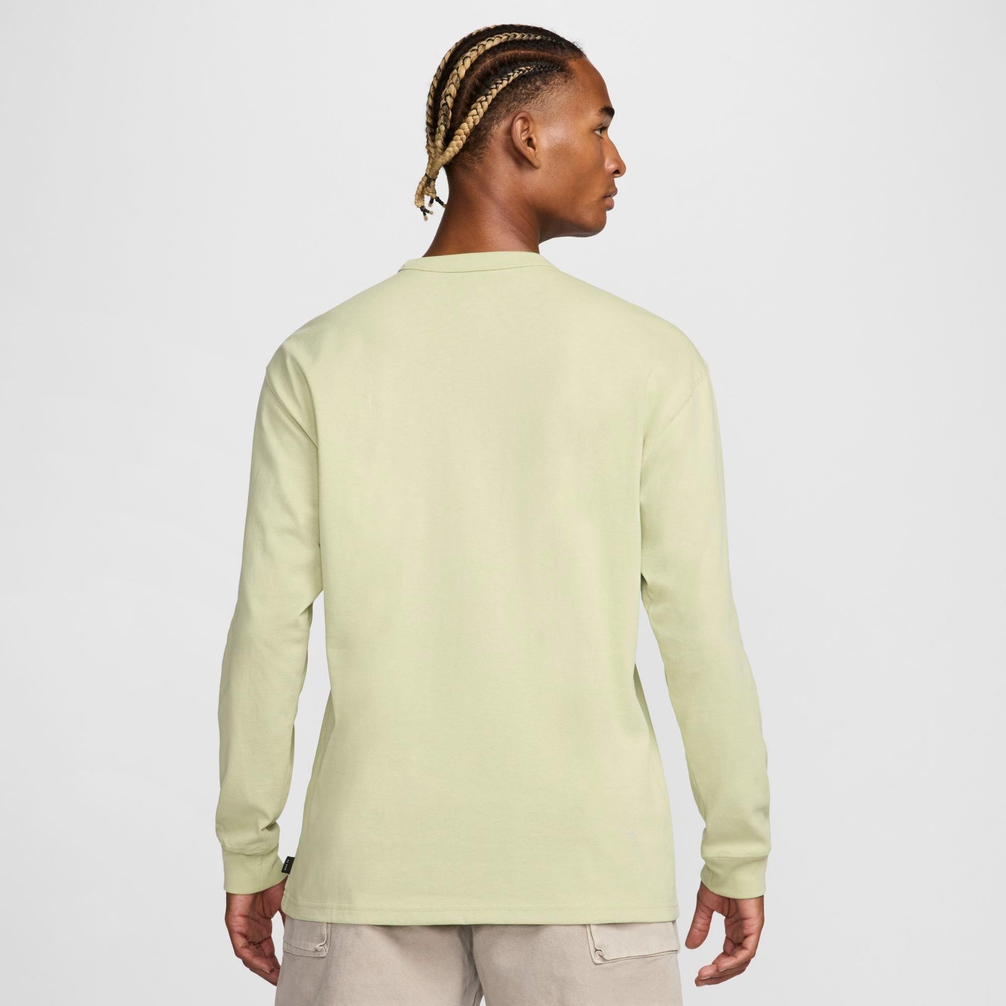 MEN'S NIKE SPORTSWEAR PREMIUM ESSENTIALS LONG-SLEEVE POCKET T-SHIRT - 3