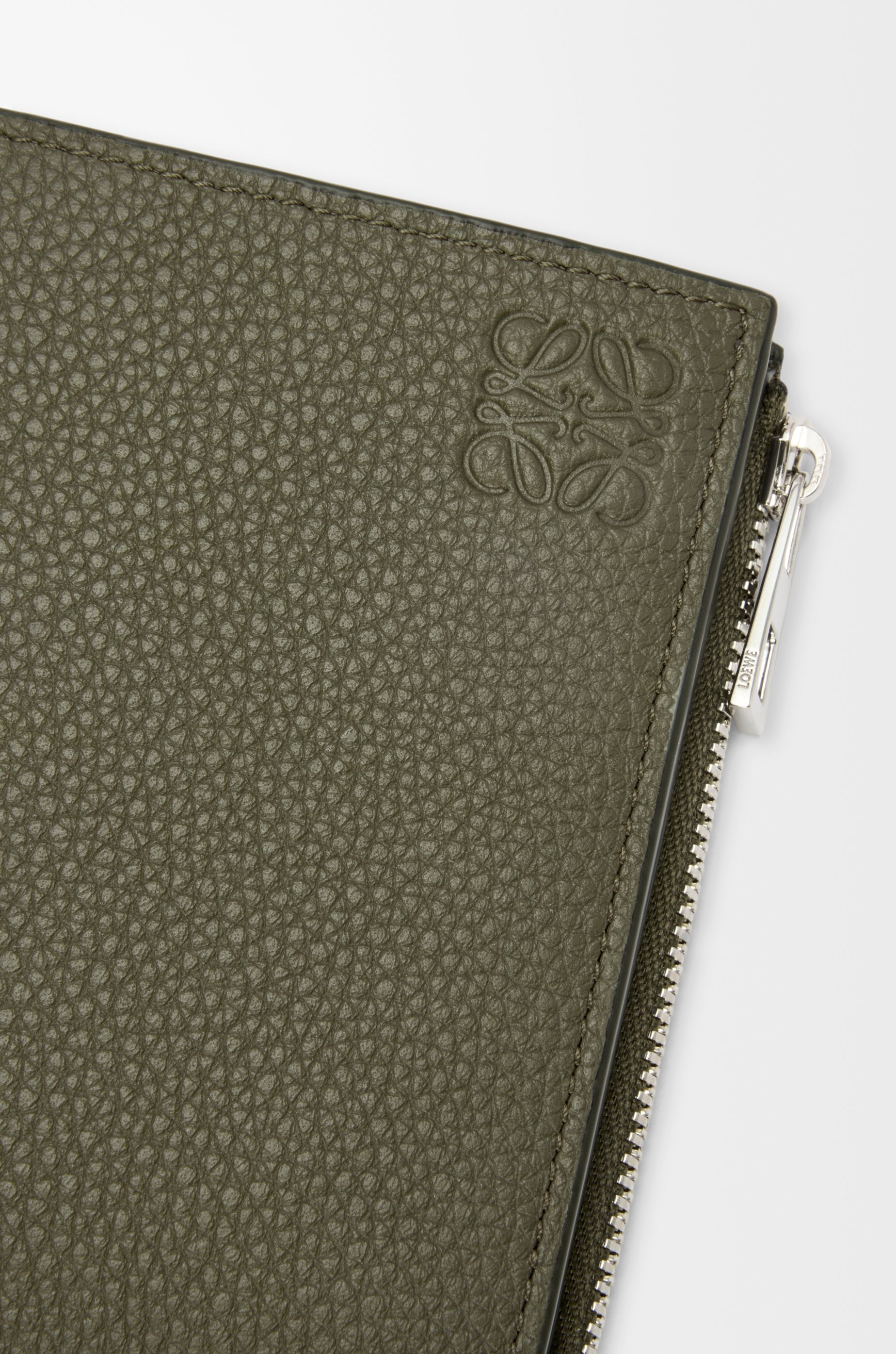 Slim compact wallet in soft grained calfskin - 5