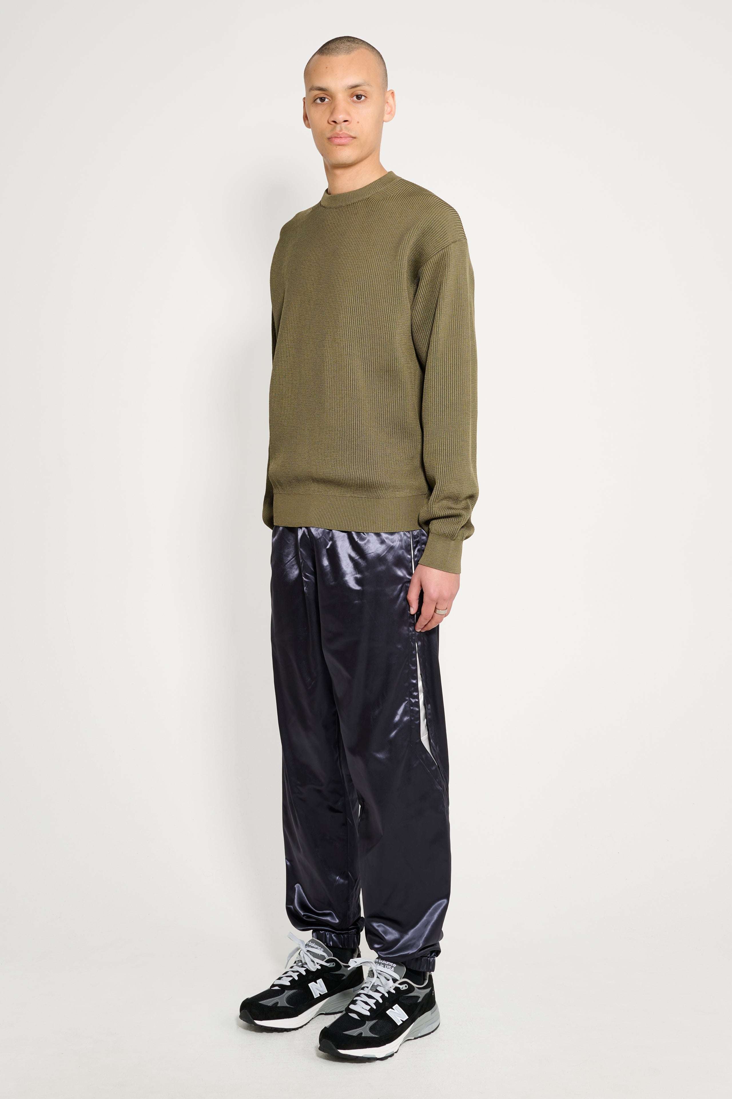 OLLY SHINDER WET LOOK NYLON SPLIT JOGGER BLACK - 6