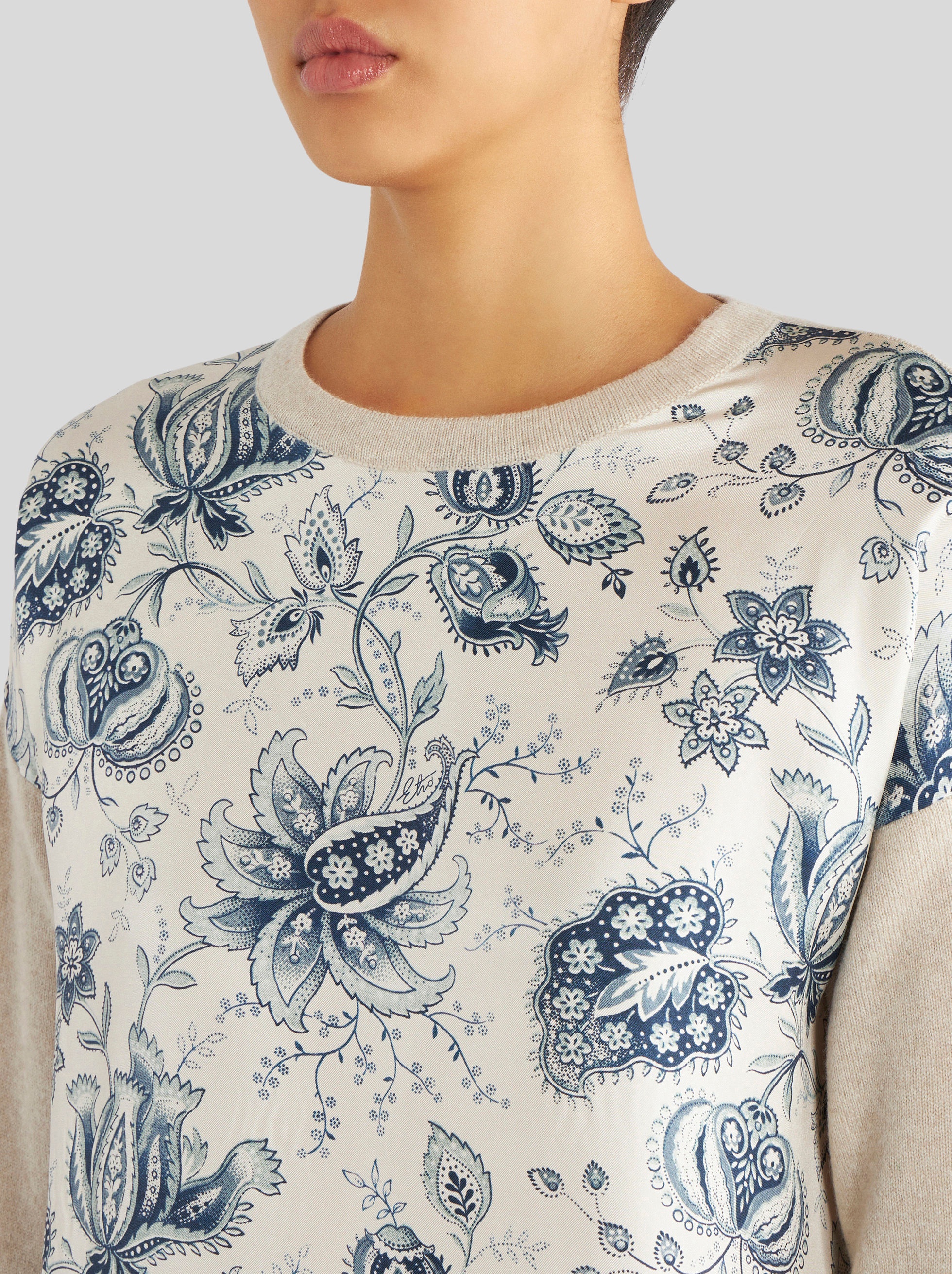 JUMPER WITH SILK INSERTS - 3
