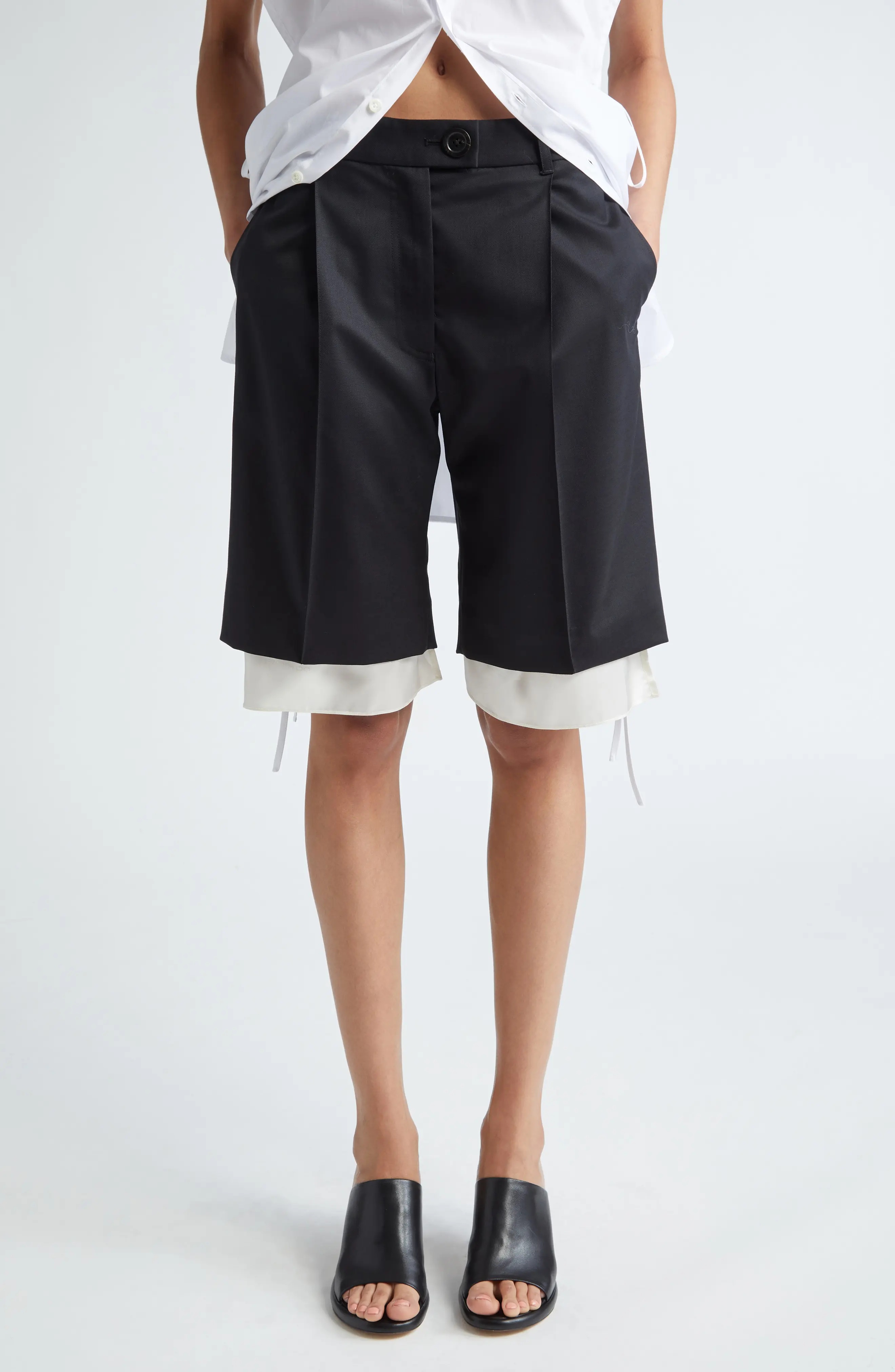 Peekaboo Lining Tailored Stretch Wool Shorts in Black/Ivory - 1