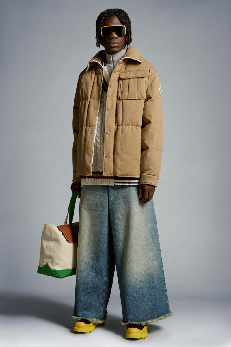 Moncler Fieldrush Short Down Jacket outlook