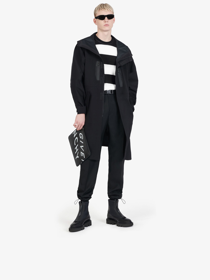 Givenchy GIVENCHY Refracted large zipped pouch in leather outlook