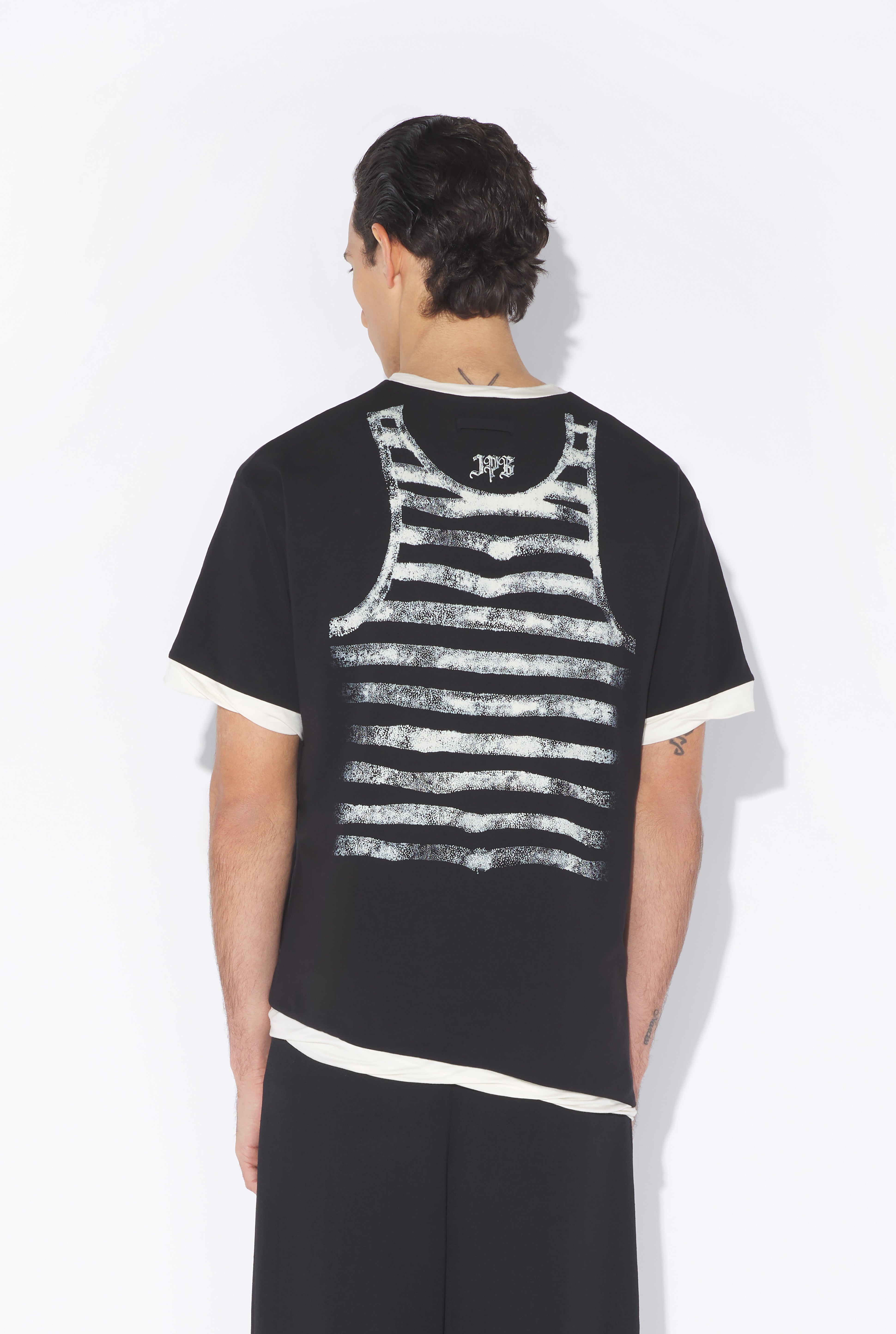 THE OVERSIZED BLACK “TATTOO POEM” T-SHIRT - 7