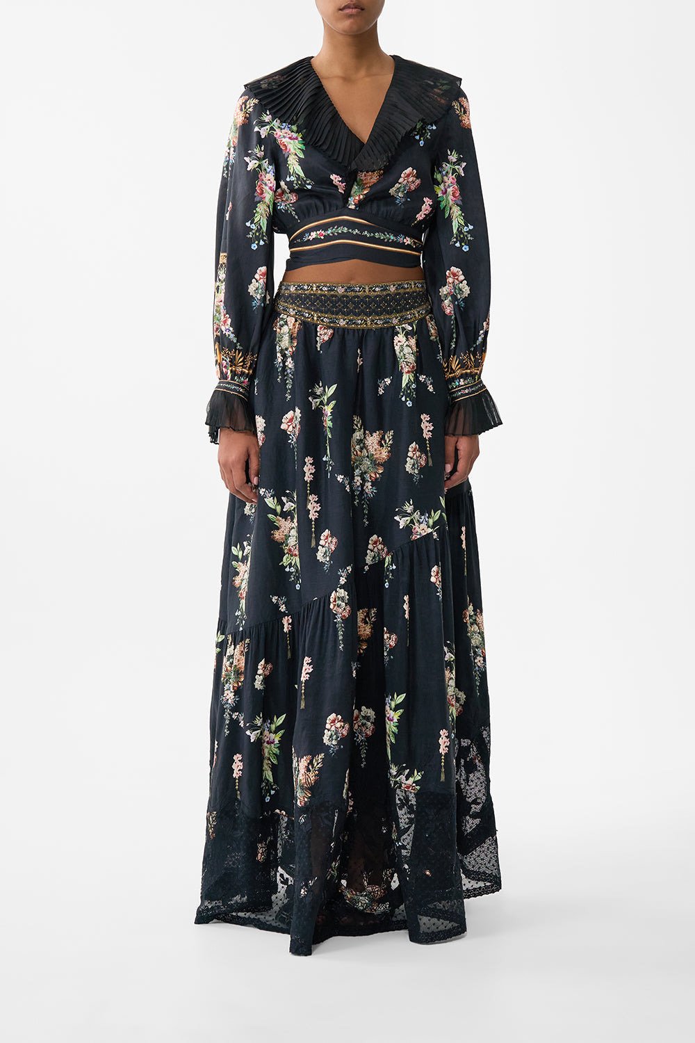 SKIRT WITH SHAPED SEAM - 2