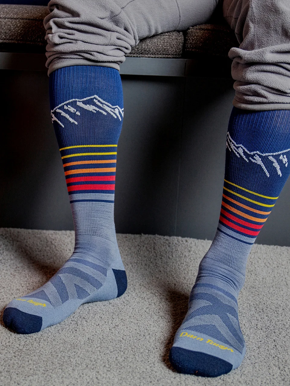 Darn Tough Men's Steep Lines Over-the-Calf Lightweight Ski & Snowboard Socks - 1