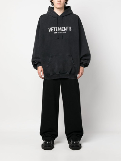 VETEMENTS logo-print cotton hoodie outlook
