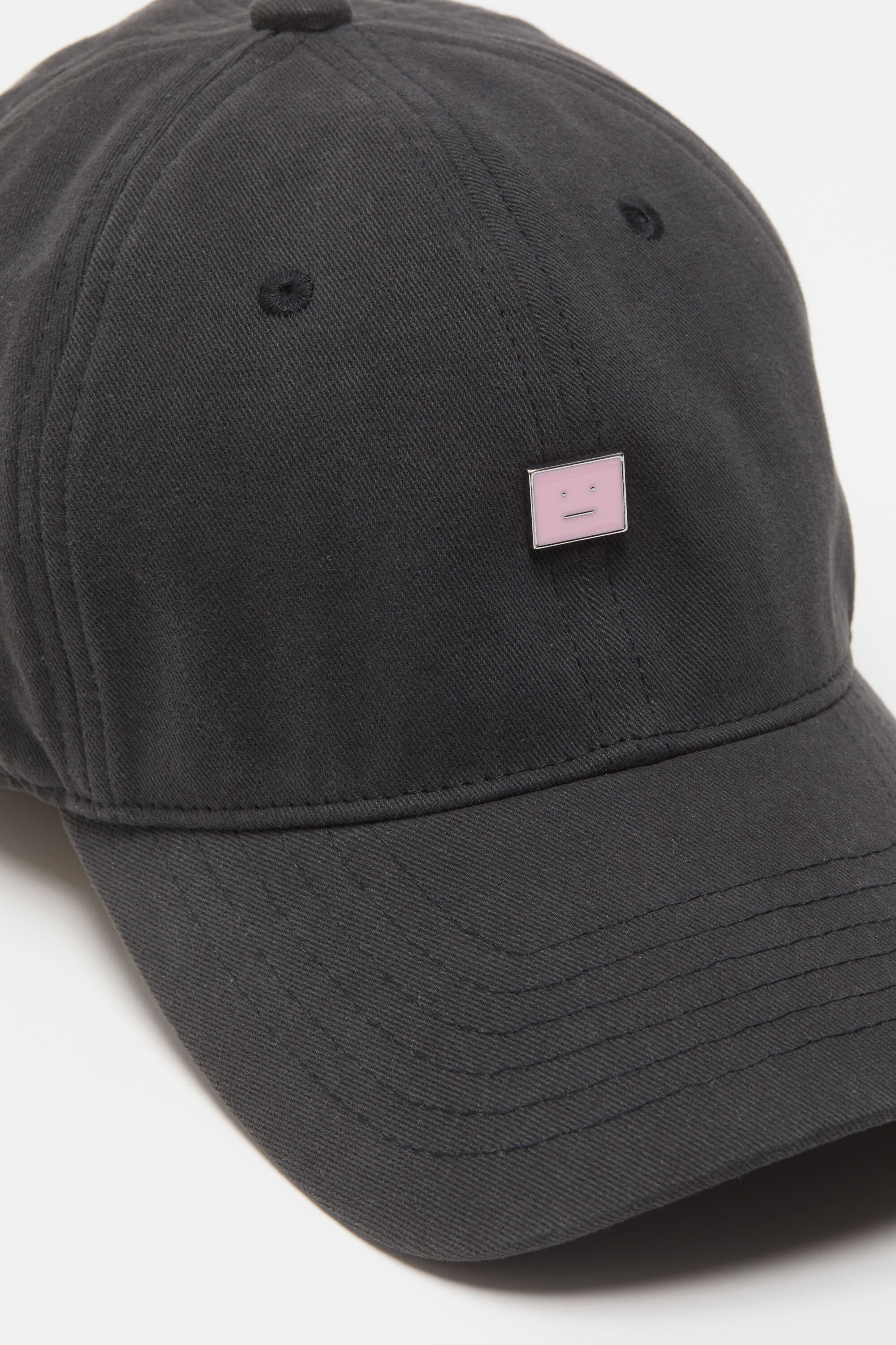 Face stud cap - Black - 4