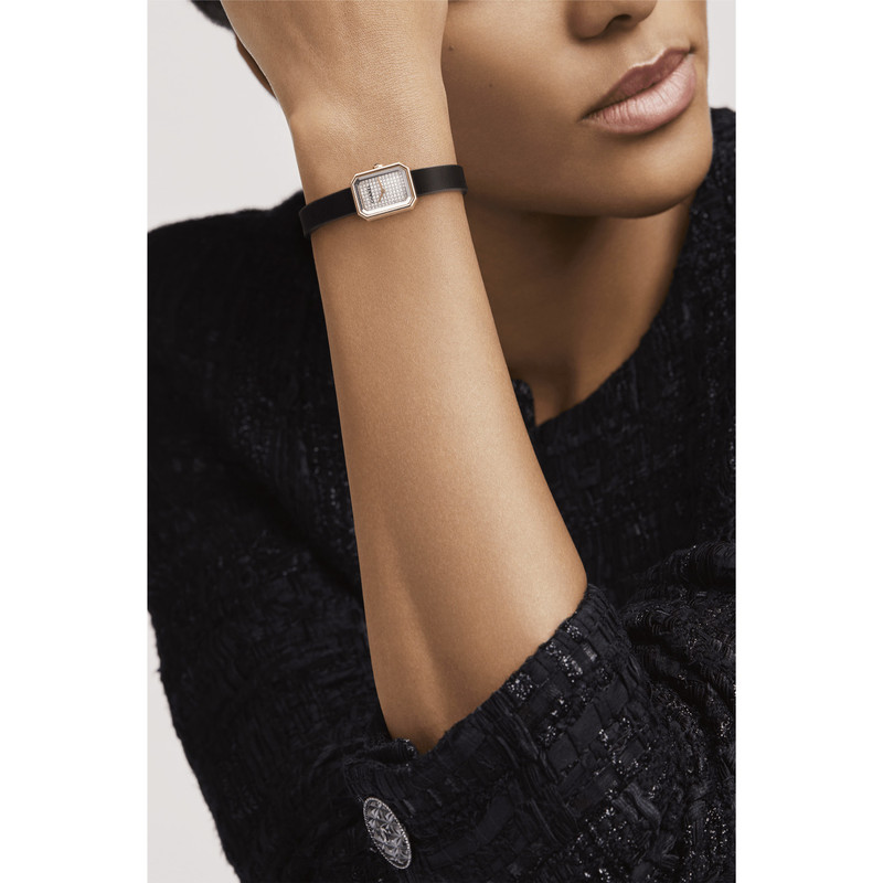 CHANEL Première Velours Watch outlook