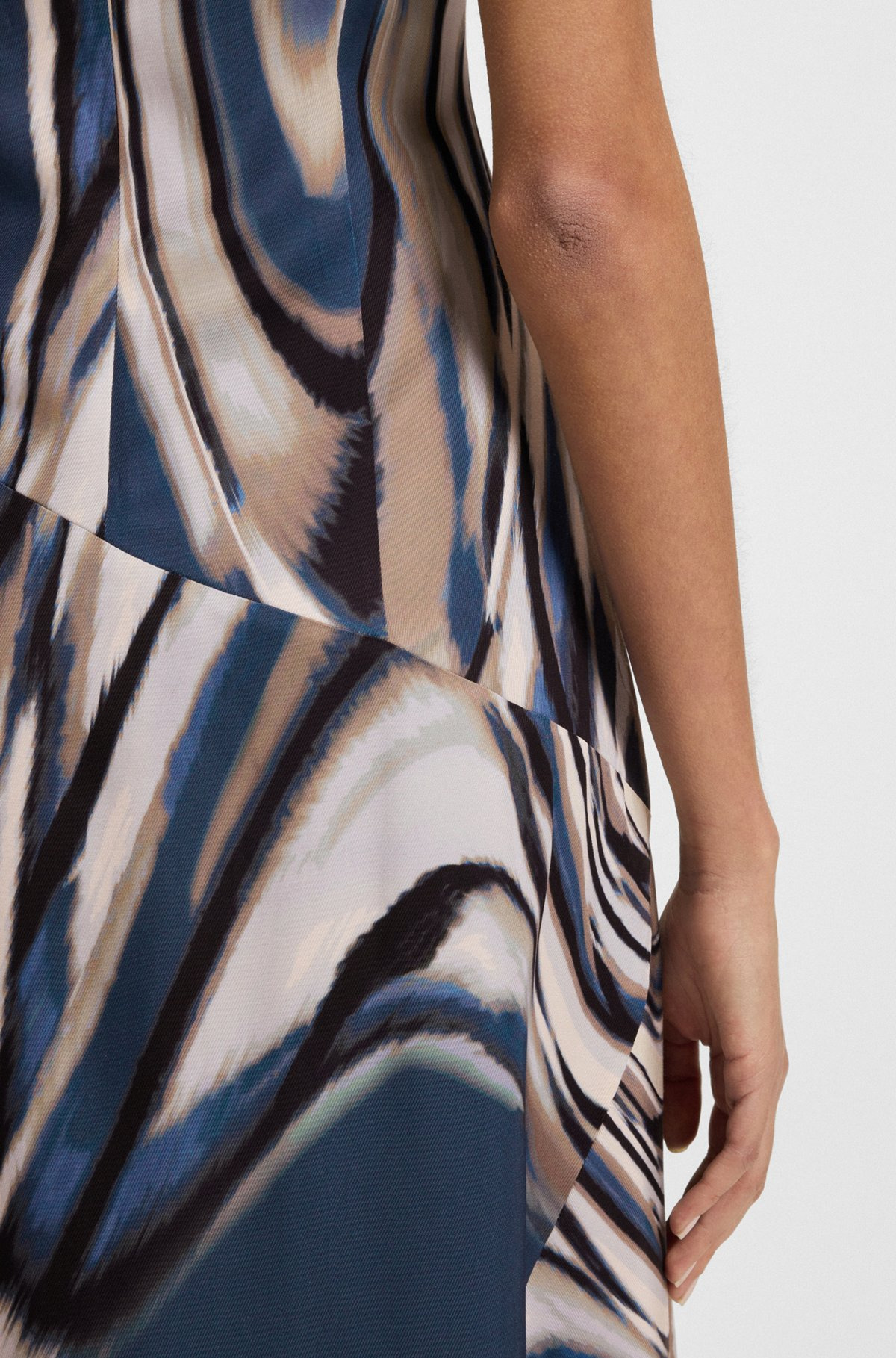 PRINTED-TWILL DRESS WITH ASYMMETRIC HEMLINE - 6