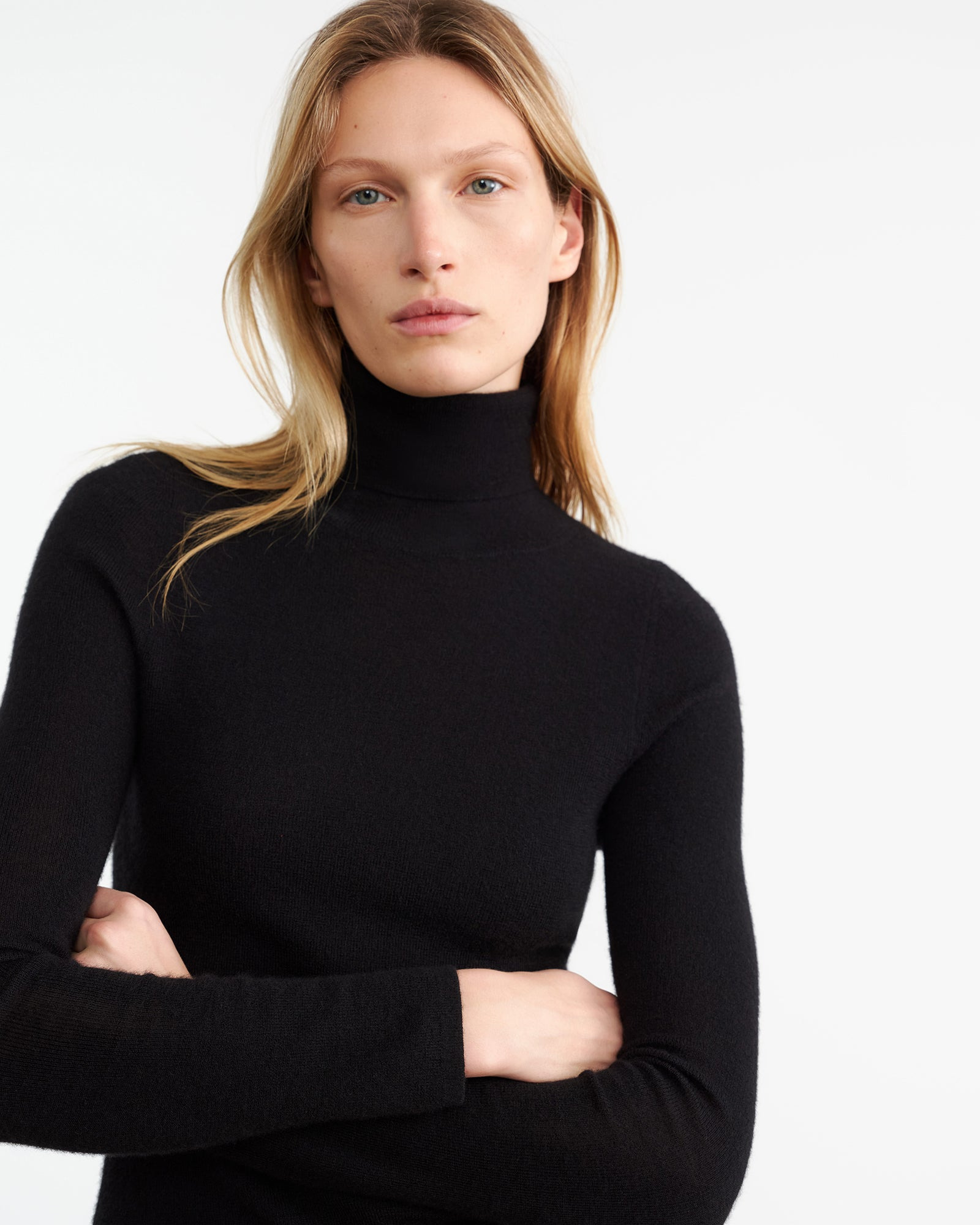 LYNNETTE TURTLENECK - 3