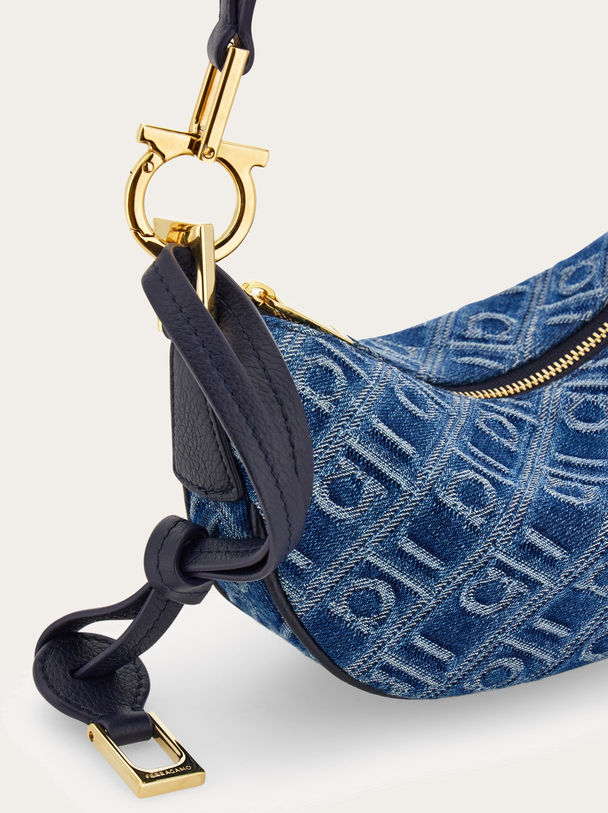 Ferragamo Monogram minibag - 8