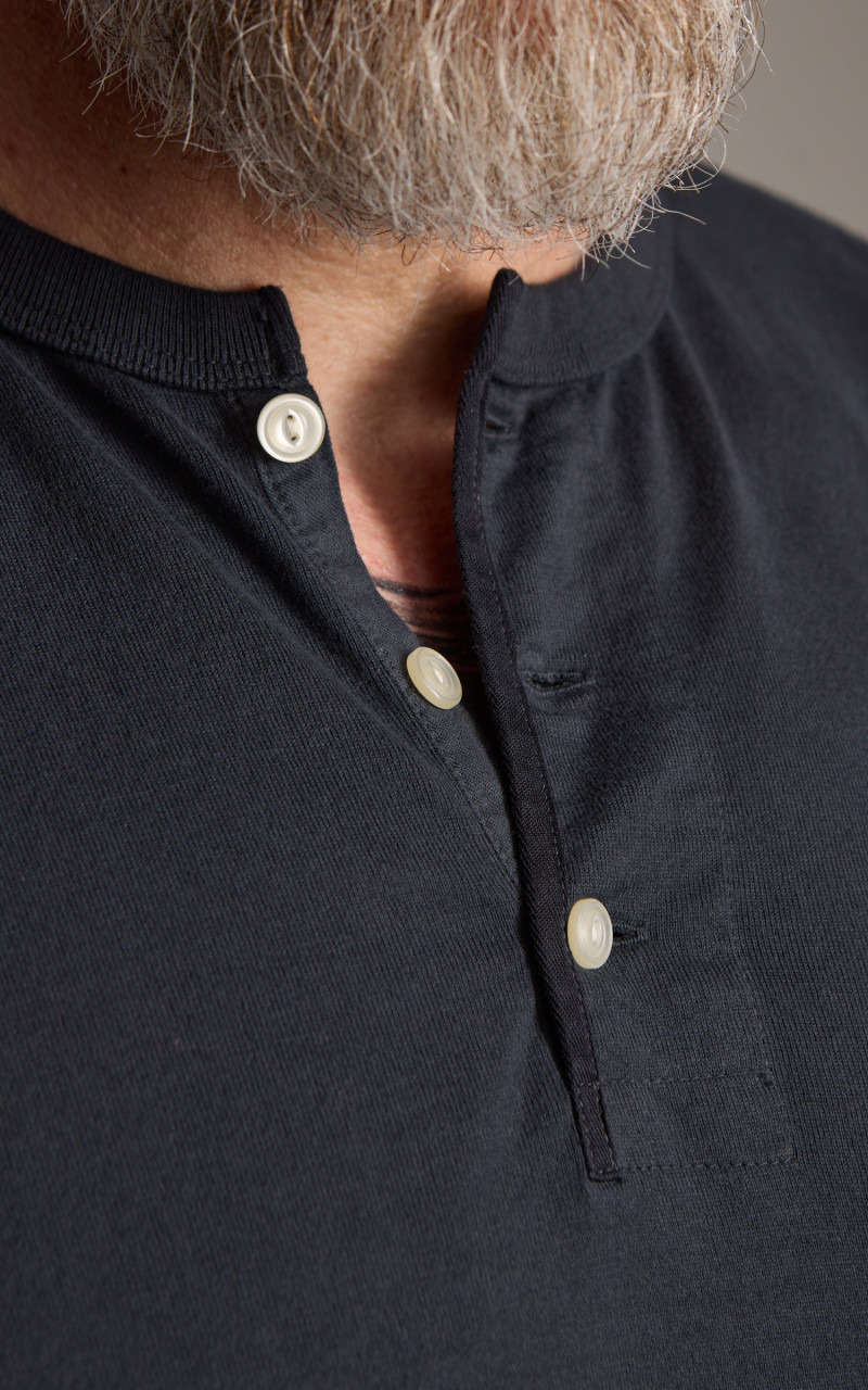 5222H-21 FLAT SEAM HEAVYWEIGHT HENLEY T-SHIRT INK BLACK - 4
