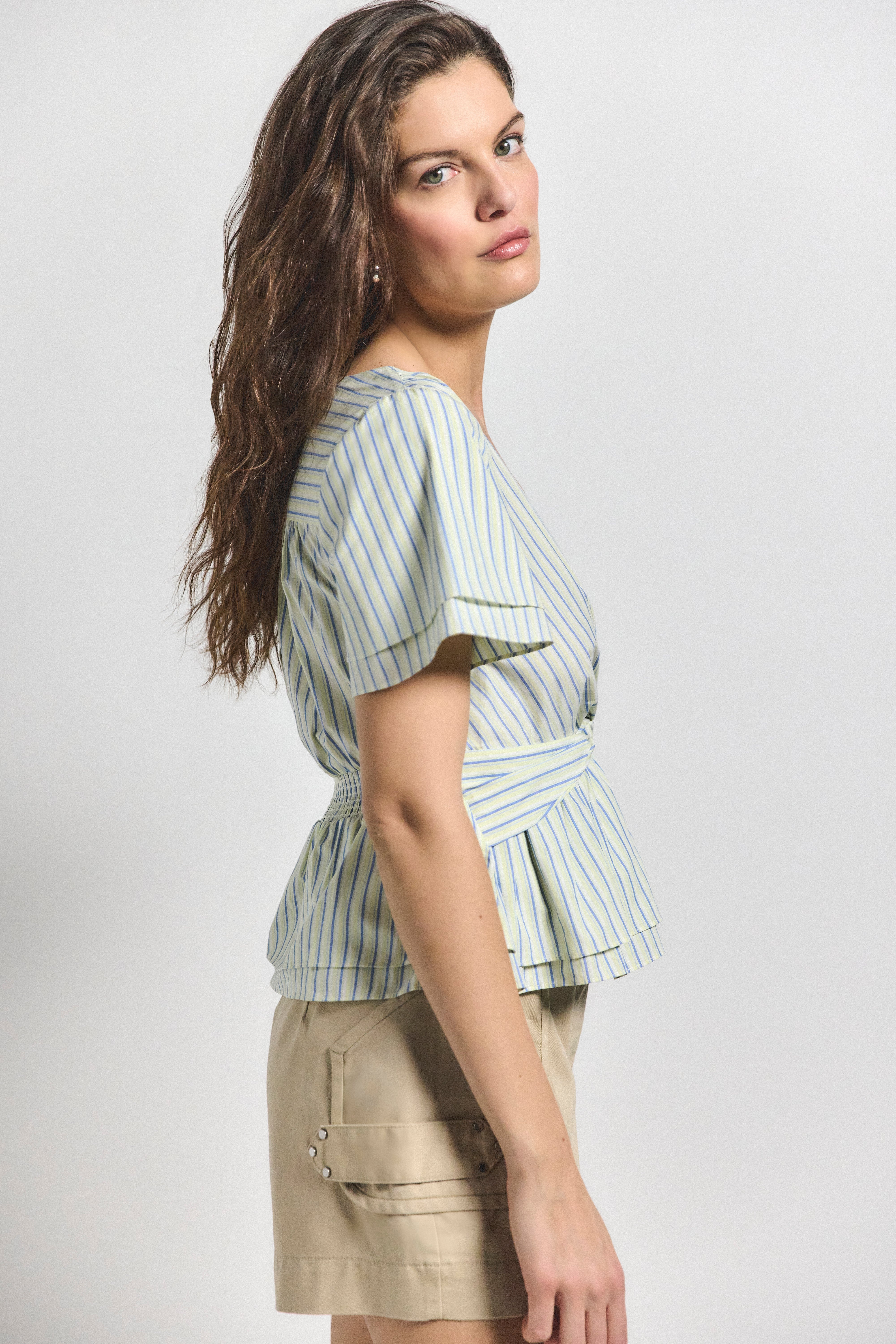 CASPIEN FRONT KNOT SHORT SLEEVE TOP - 3