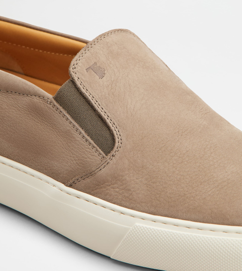 SLIP-ONS IN NUBUCK - BEIGE 5