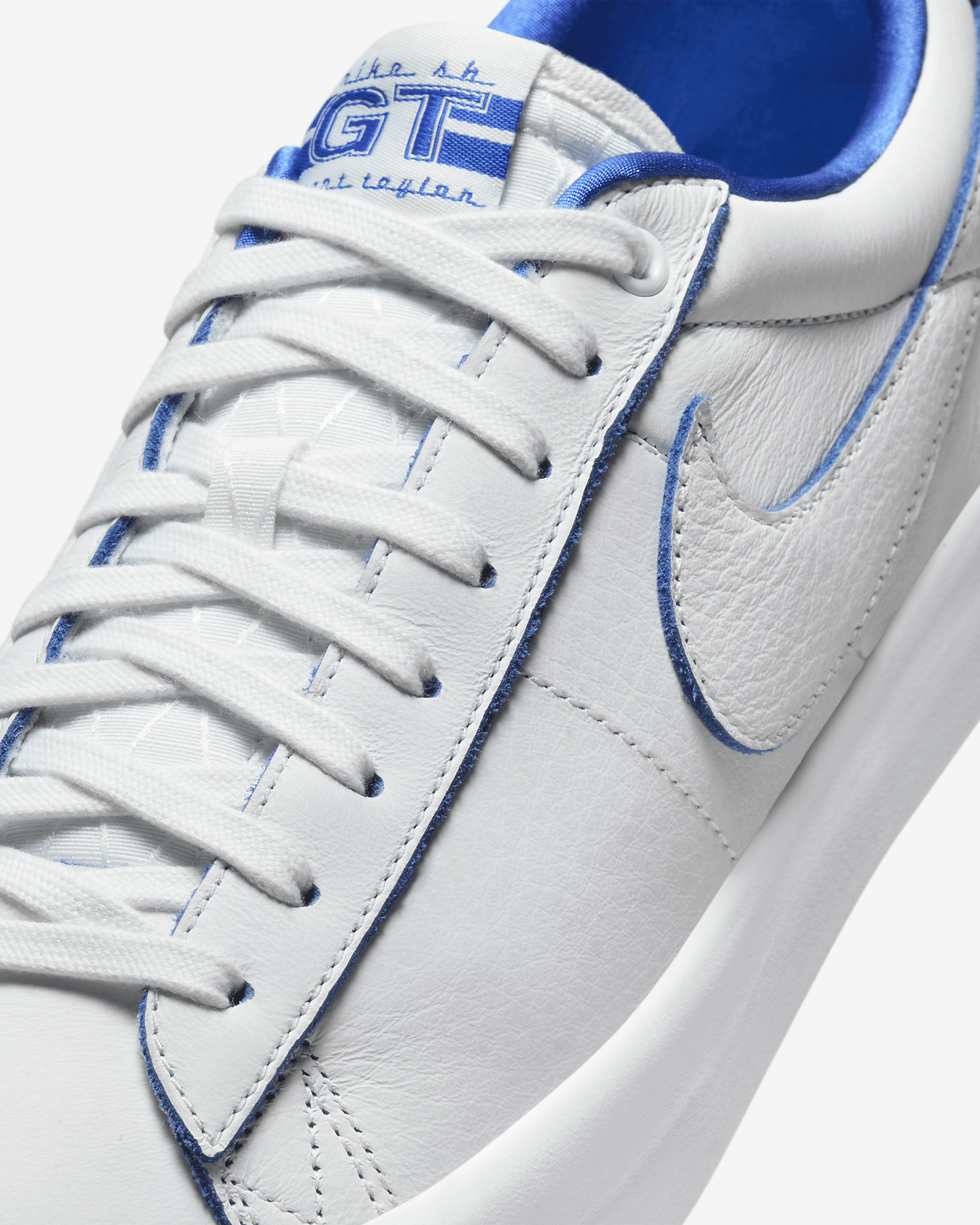 Nike SB Blazer Low Pro GT Premium Men's Shoes - 7