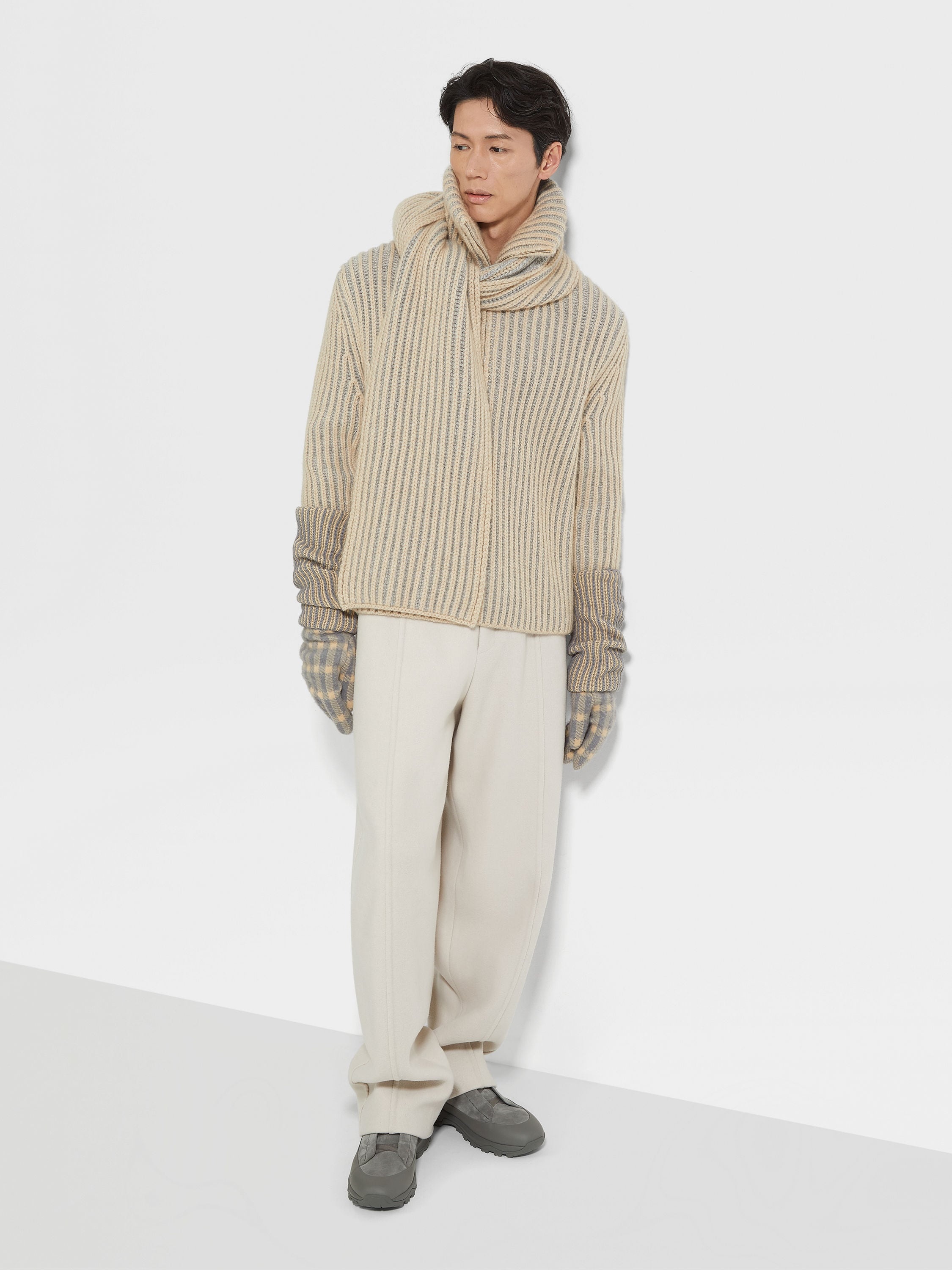 LIGHT BEIGE AND GREY OASI CASHMERE TURTLENECK - 3