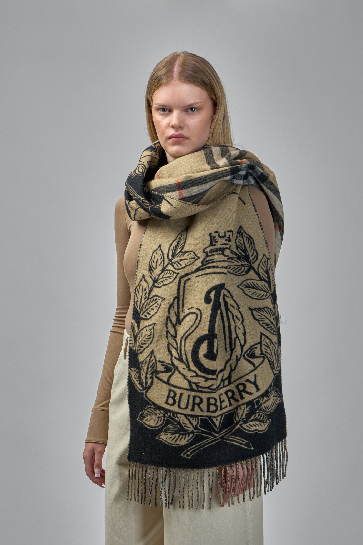 Pattern Jacquard Checked Fringed-Edge Scarf - 4