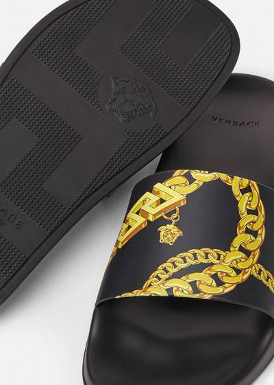 VERSACE La Greca Chain Print Slides outlook