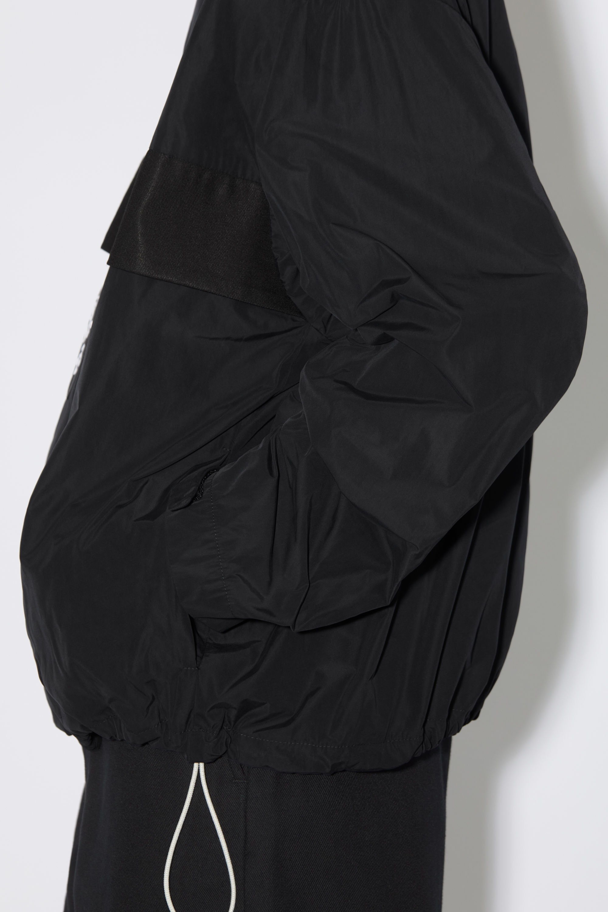 Zippered jacket - Black - 6