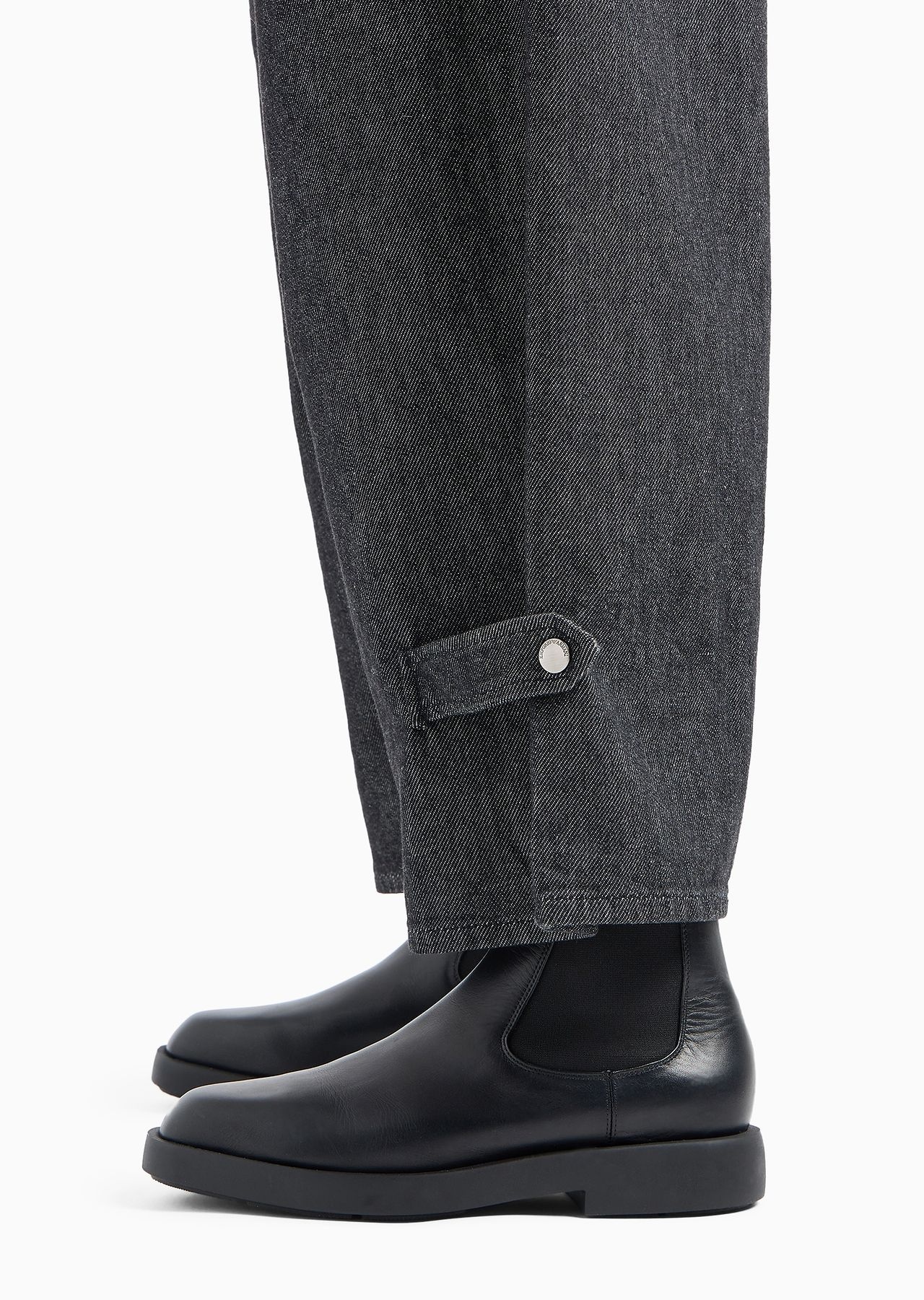 Icon high-waisted, wide-leg jeans with pleats in rinsed denim - 5