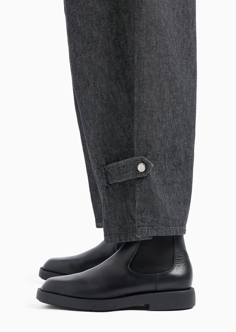 Icon high-waisted, wide-leg jeans with pleats in rinsed denim 5