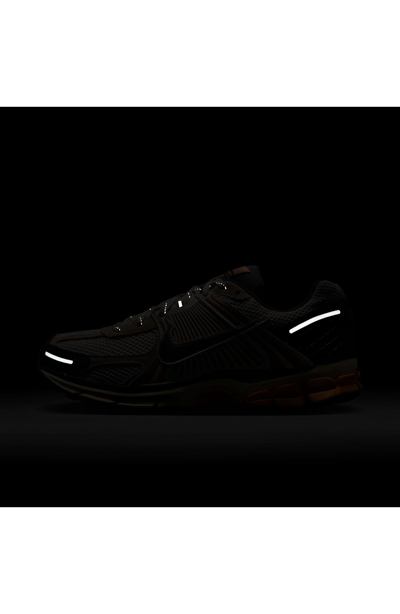 Nike Zoom Vomero 5 Sneaker in Phantom/Flat Pewter at Nordstrom - 7
