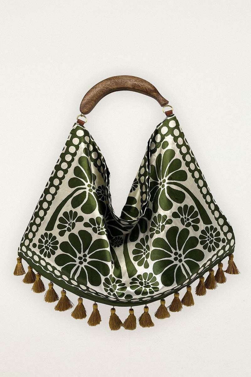 FARM RIO Green Jacquard Tassels Tote Bag outlook