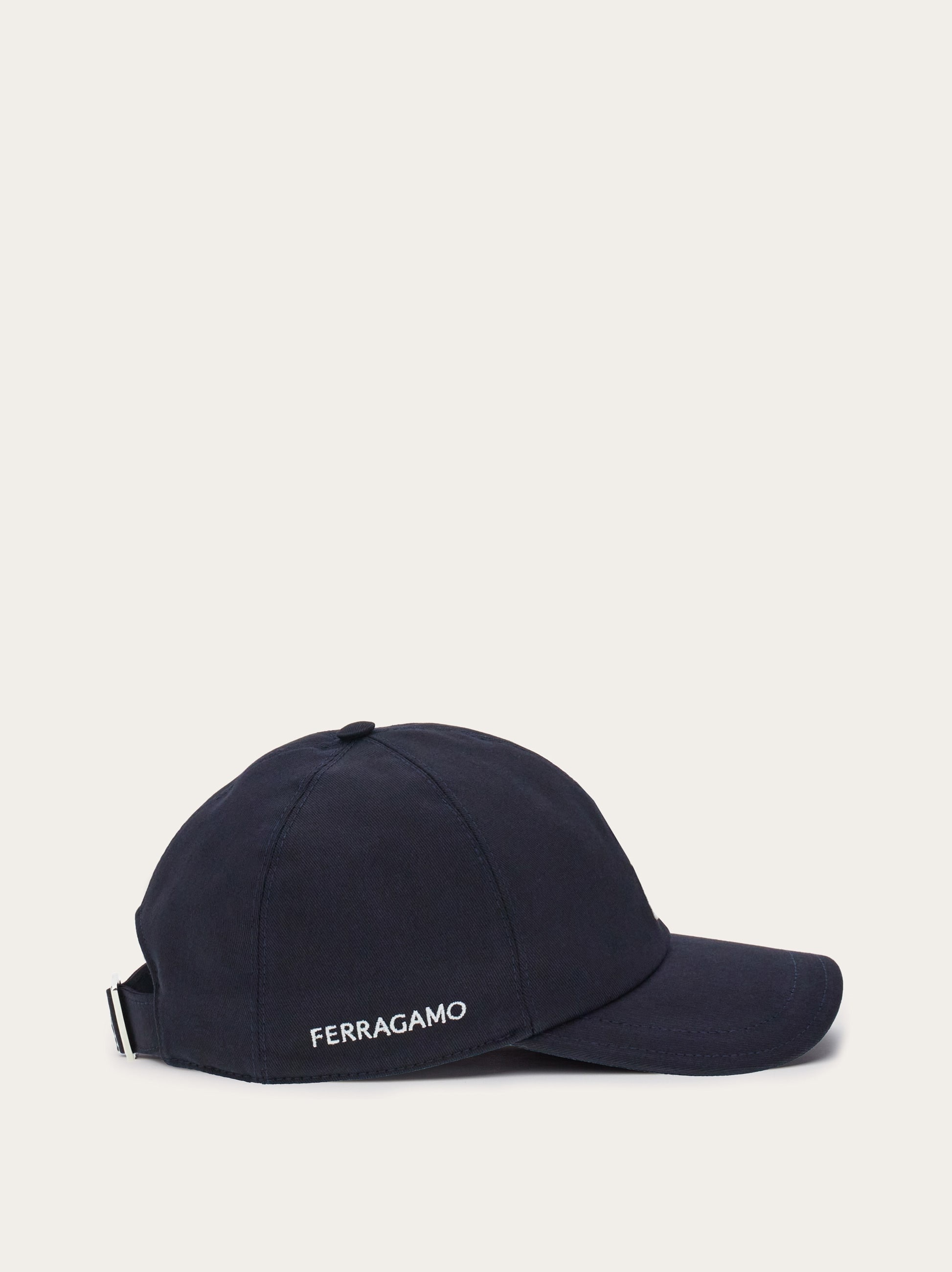 Baseball cap with logo - 5