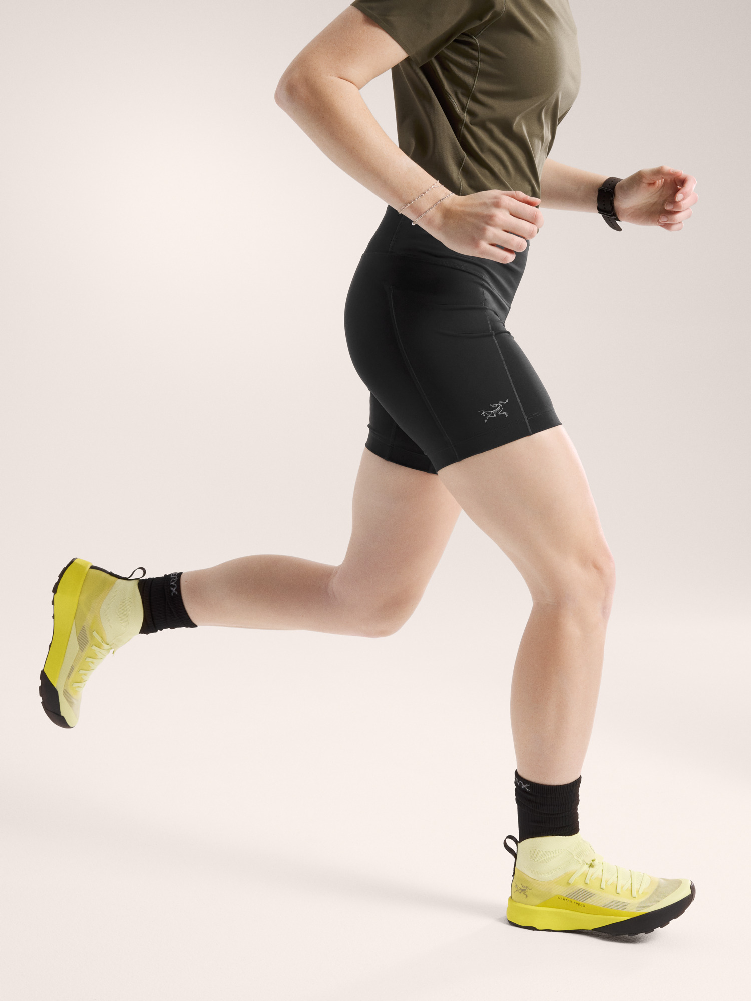 Essent High-Rise Utility Short 6" - 6