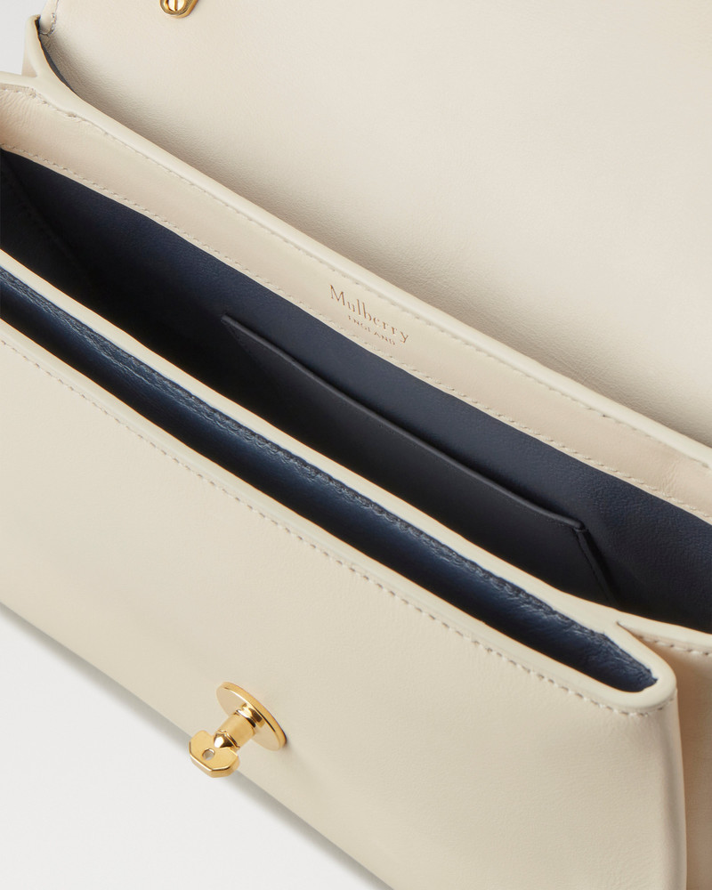 Lana Top Handle Eggshell High Gloss Leather 5
