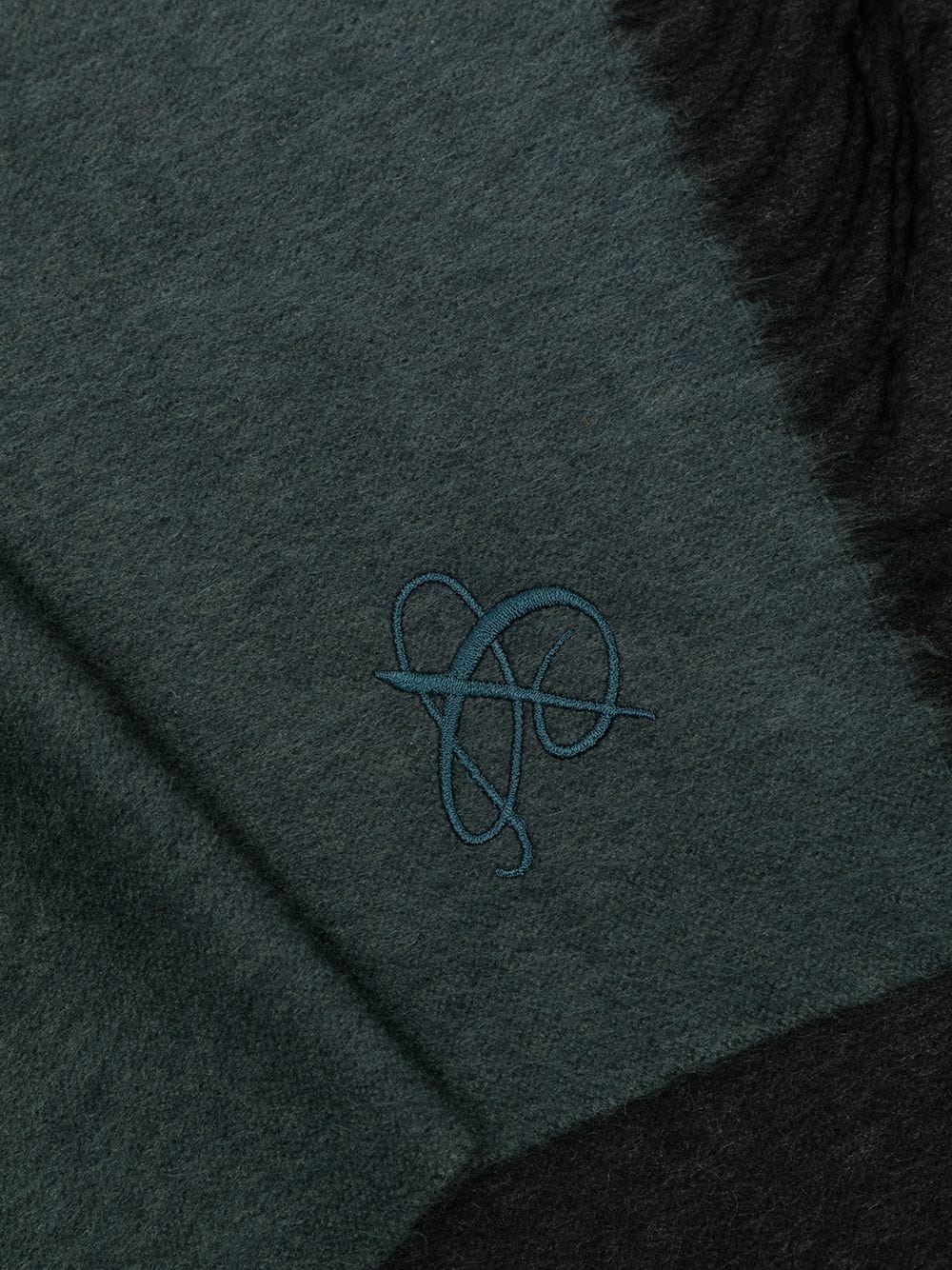 embroidered-logo cashmere scarf - 3