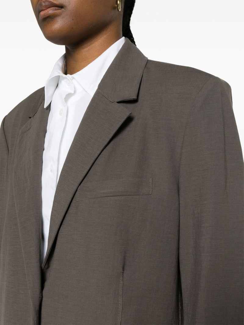 single-breasted blazer 5