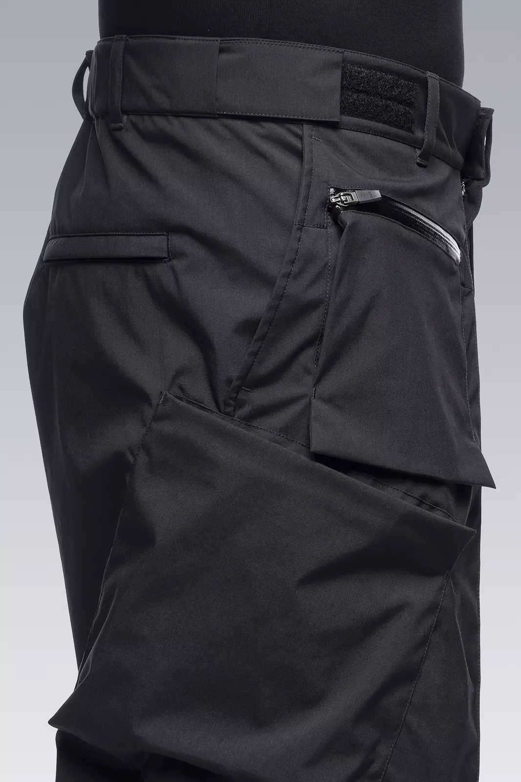 P45A-E Encapsulated Nylon Single Pleat Cargo Trouser Black - 28