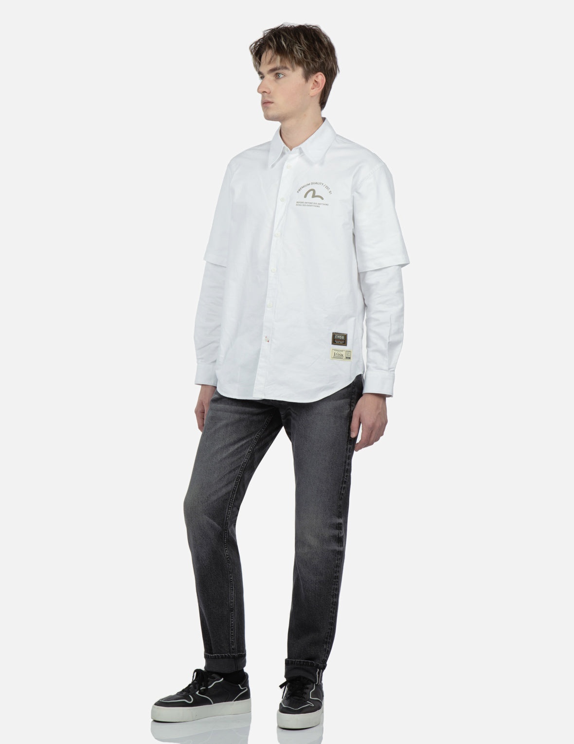 Kamon and Logo Embroidered Carrot Fit Jeans #2017 - 2