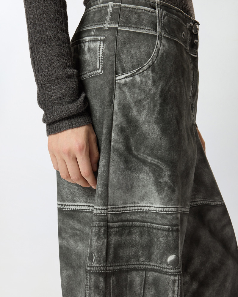 WIDE-LEG TROUSERS WITH LEATHER-EFFECT PRINT 5