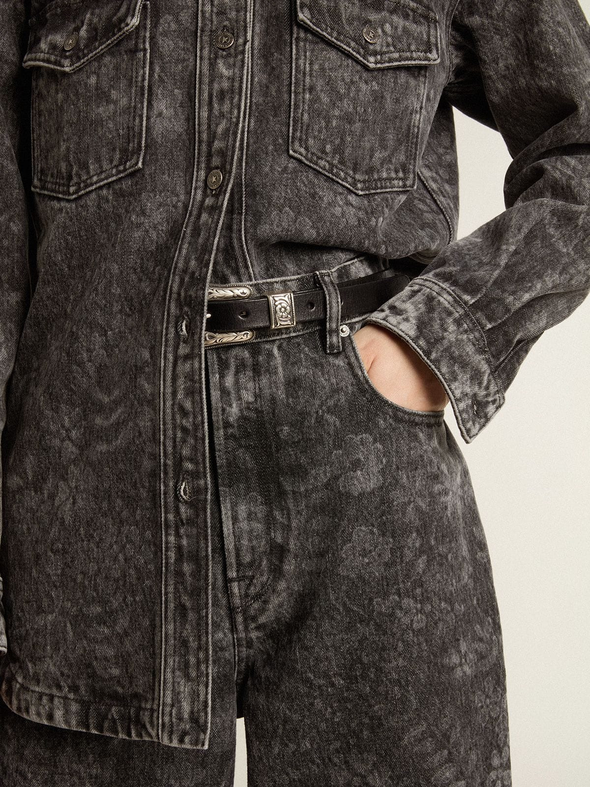Women's black jeans with a floral motif - 5