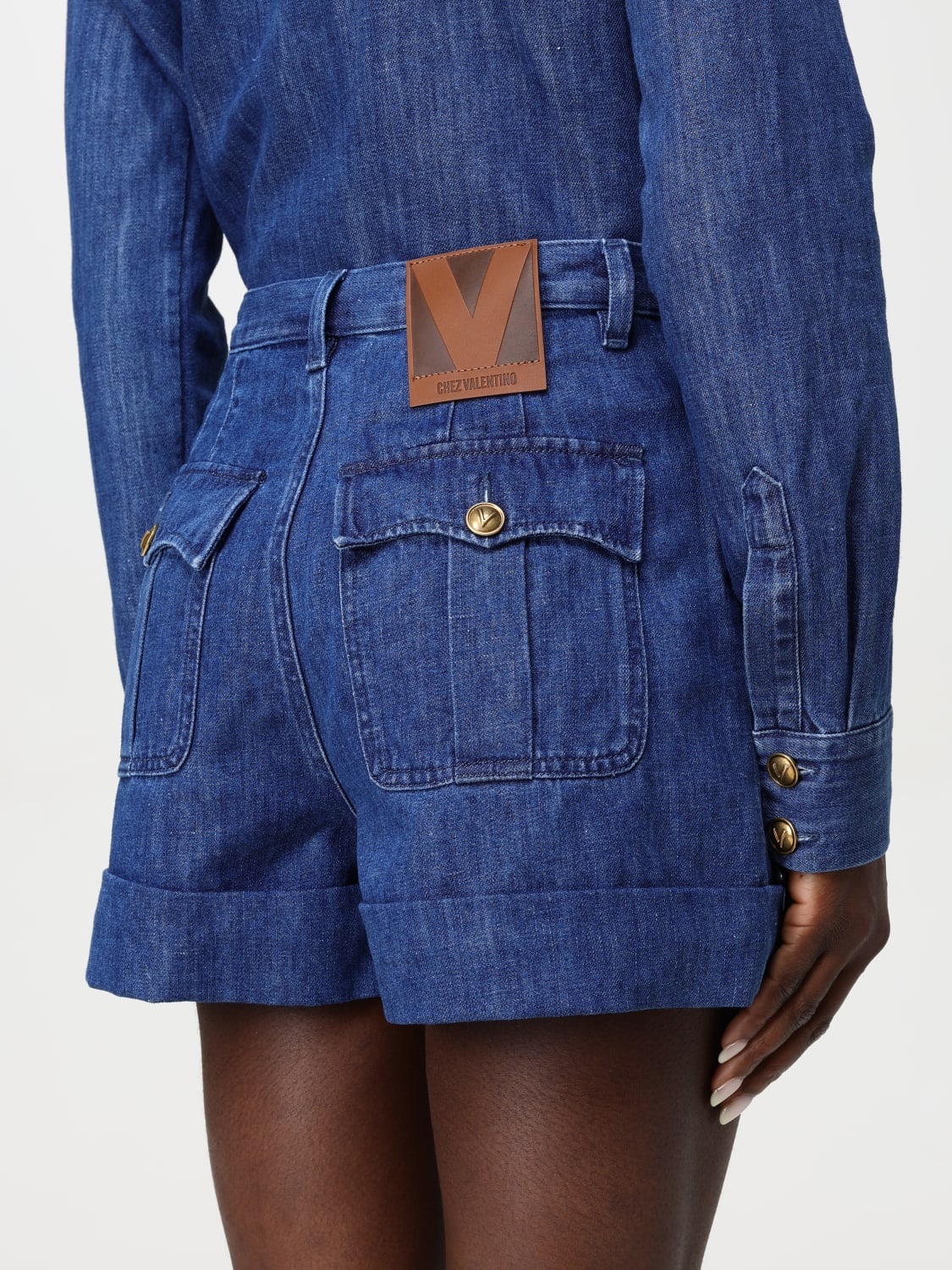 Short woman Valentino - 5